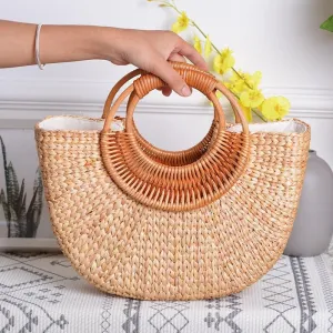 Elegant woven straw beach bags