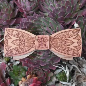 Fionne - Celtic Design Wood Tie