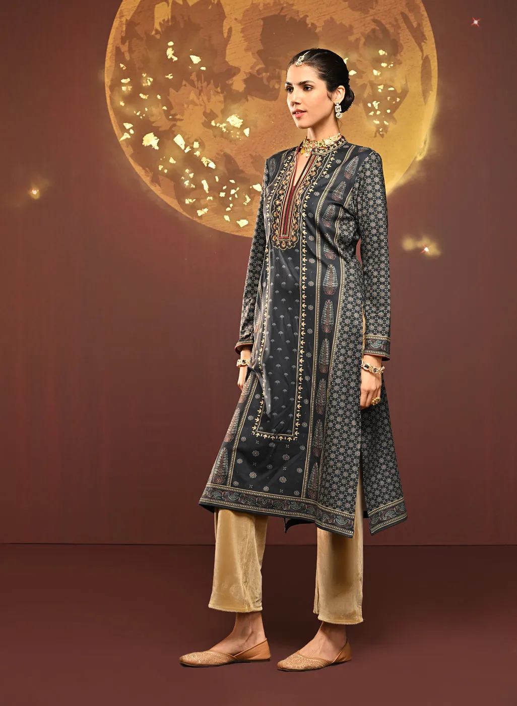 Harleen Black Printed Brushed Fleece Long Kurta for Women