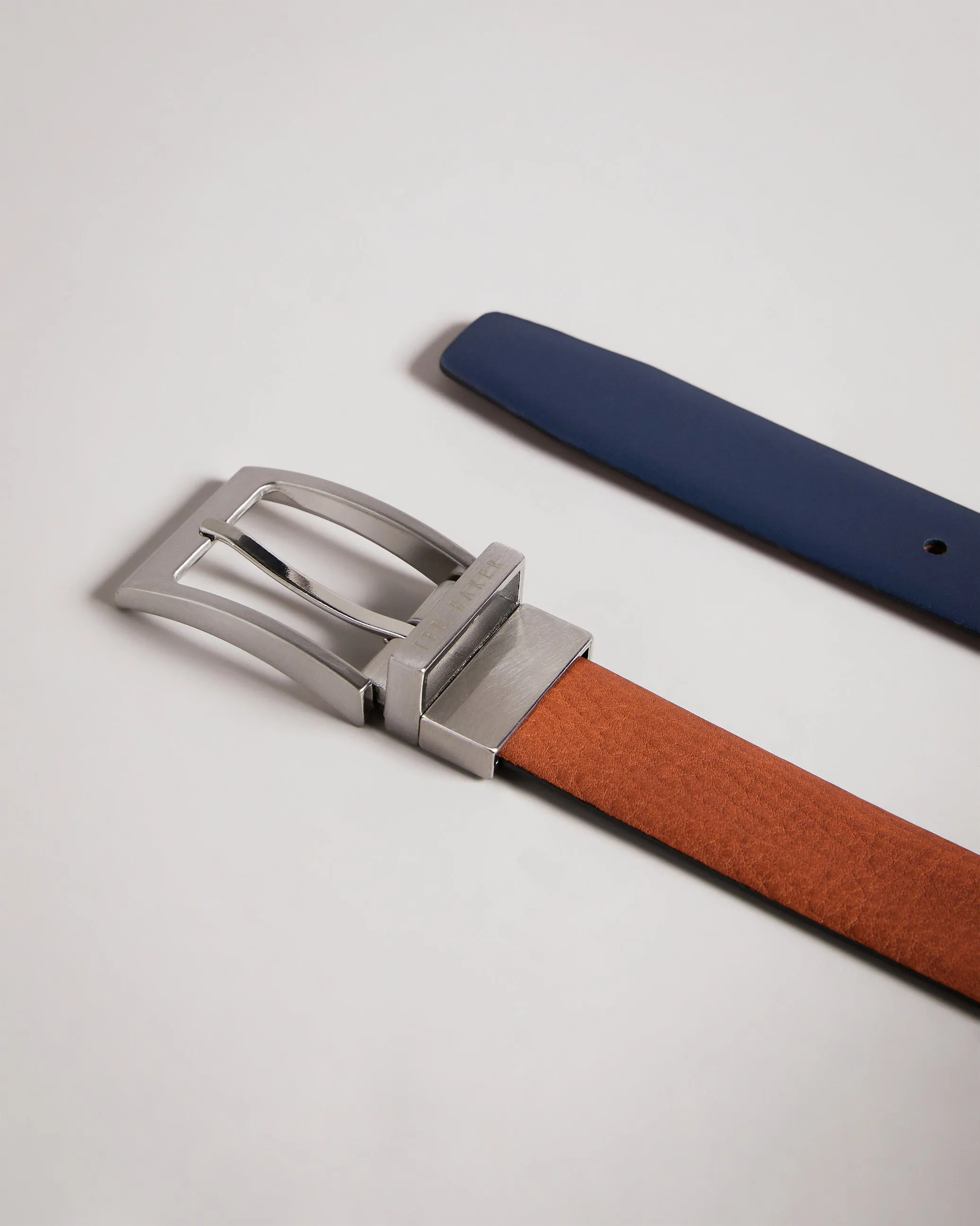 Karmer Reversible Leather Belt Tan