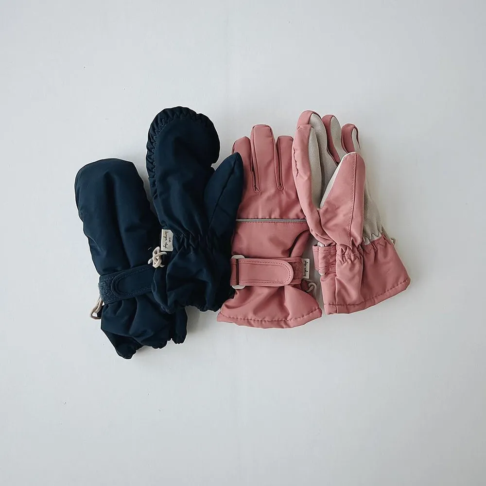 Konges Sloejd :: Nohr Snow Mittens Total Eclipse